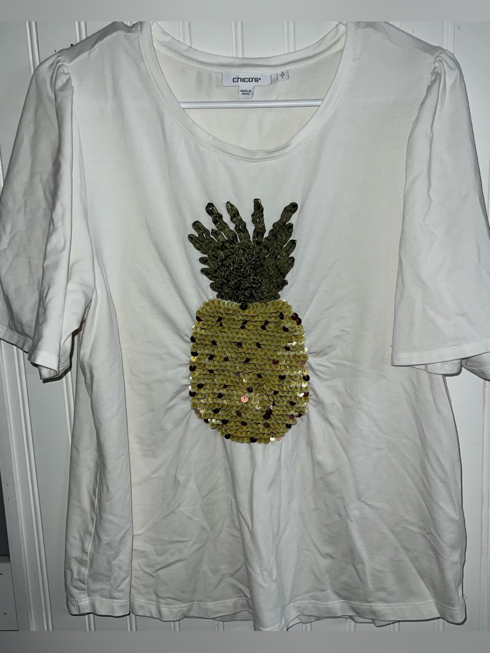 Chico's White Short Sleeve Top With Sequined Pineapple Appliqué SZ 1 = Large